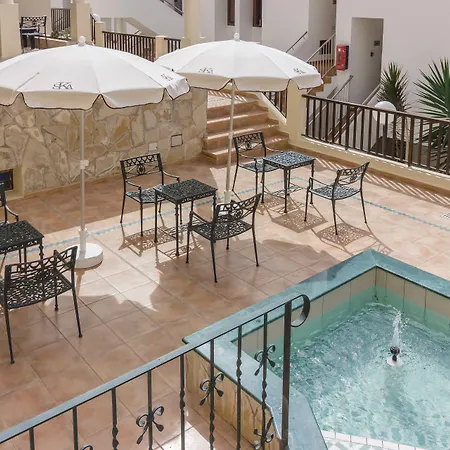 Klayman Olivina מלון