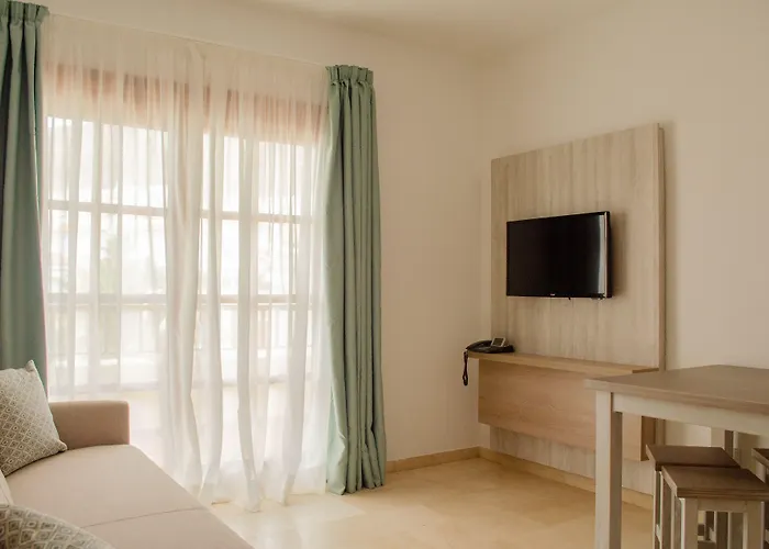 Klayman Olivina Hotel 4*